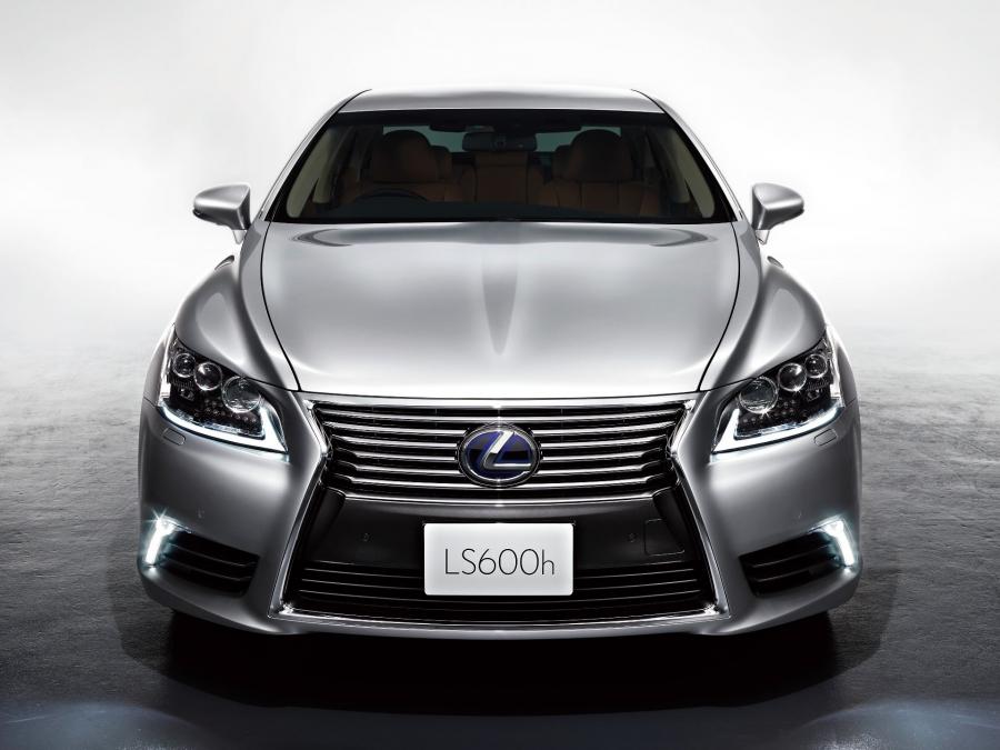  Lexus LS600h 2012 года  (JP) (фото 4 из 7)